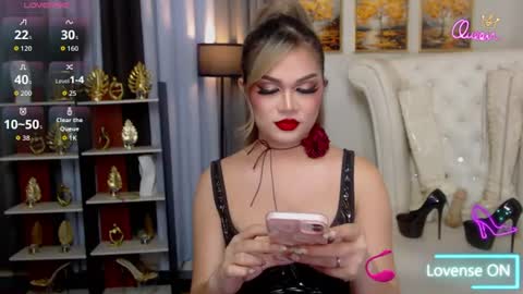 Snapshot of mistressathenna chatting on 06-17-26, 12:07 mistressathenna online show from 06-17-26, 12:07