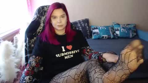 Snapshot of mistressbailey_x chatting on 09-23-25, 06:16 Miss Bailey online show from 09-23-25, 06:16