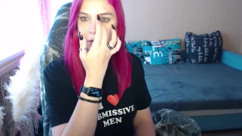 Snapshot of mistressbailey_x chatting on 11-15-25, 09:06 Miss Bailey online show from 11-15-25, 09:06