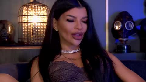 Snapshot of mistresselenia chatting on 09-27-25, 09:36 Elenia online show from 09-27-25, 09:36