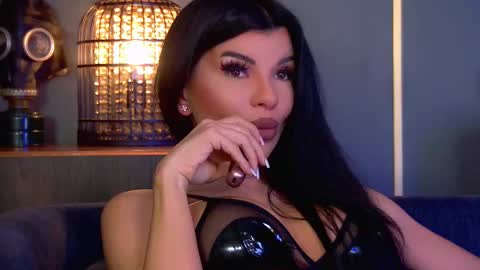 Elenia online show from 01-08-26, 02:41