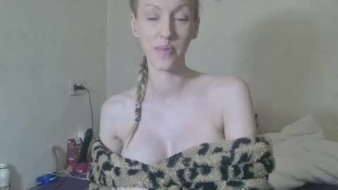 mistressmilly32 online show from 02-08-26, 08:56