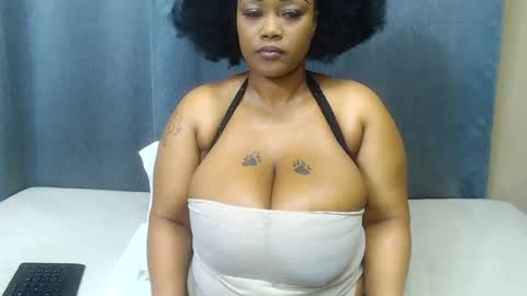Snapshot of mistressofmelons chatting on 07-10-26, 08:33 MistressOfMelons online show from 07-10-26, 08:33