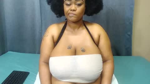Snapshot of mistressofmelons chatting on 07-13-26, 08:28 MistressOfMelons online show from 07-13-26, 08:28