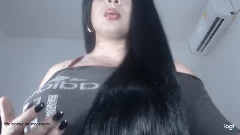Snapshot of mistressxxalice chatting on 05-13-26, 04:21 ALICE MADANE online show from 05-13-26, 04:21