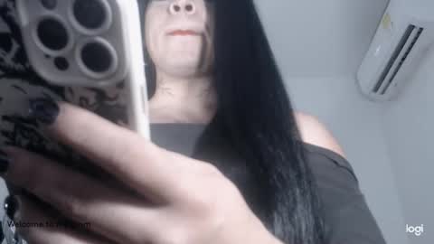 Snapshot of mistressxxalice chatting on 05-22-26, 04:19 ALICE MADANE online show from 05-22-26, 04:19