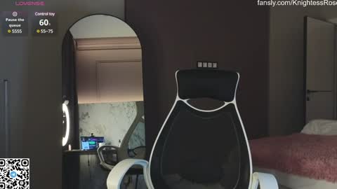 Snapshot of misty_roseee chatting on 01-22-25, 07:24 misty_roseee online show from 01-22-25, 07:24