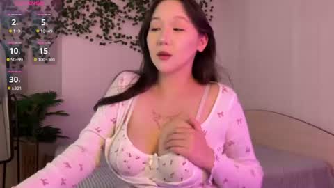 Snapshot of mistyymona chatting on 07-15-26, 02:11 Mona online show from 07-15-26, 02:11