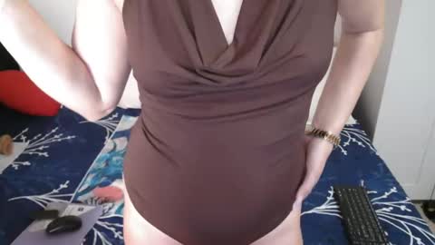 Snapshot of misxy500310 chatting on 02-22-26, 03:10 MISXY500310 online show from 02-22-26, 03:10