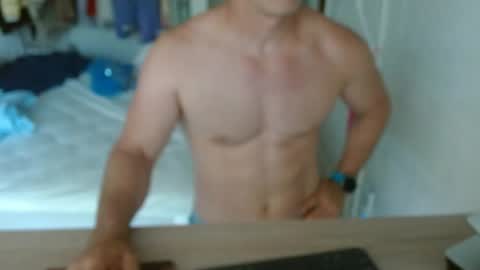Snapshot of mitcheli chatting on 06-12-26, 02:05 Onlyfans online show from 06-12-26, 02:05