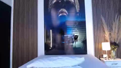 Mtica Brennet online show from 12-05-25, 03:37