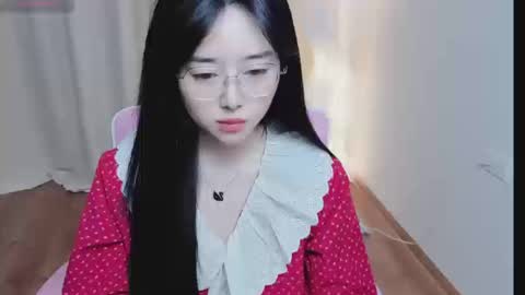 Snapshot of miu999 chatting on 12-18-25, 02:28 miu online show from 12-18-25, 02:28