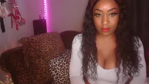 Snapshot of mixedlovers chatting on 09-28-25, 08:14 Precious online show from 09-28-25, 08:14