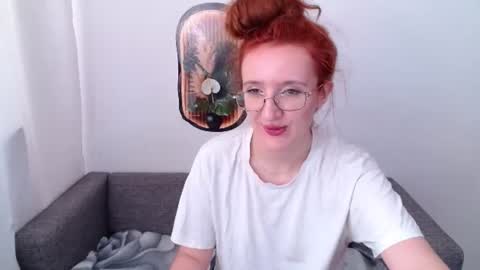 Snapshot of miya_here chatting on 06-11-26, 09:51 Miya online show from 06-11-26, 09:51