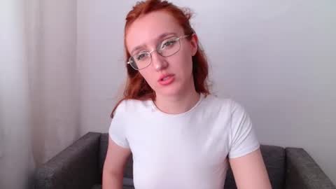 Snapshot of miya_here chatting on 06-19-26, 10:19 Miya online show from 06-19-26, 10:19