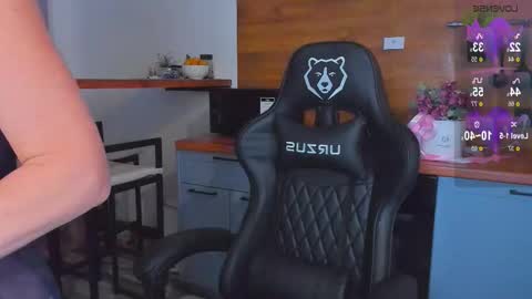 Snapshot of miya_kisss chatting on 12-01-25, 03:06 Miya online show from 12-01-25, 03:06