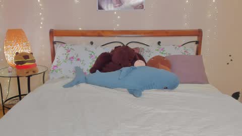 Miya online show from 03-26-26, 01:22