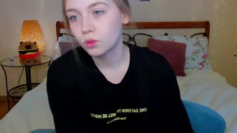 Miya online show from 04-17-26, 01:41