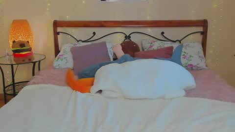 Snapshot of miya_soft chatting on 06-05-26, 01:45 Miya online show from 06-05-26, 01:45