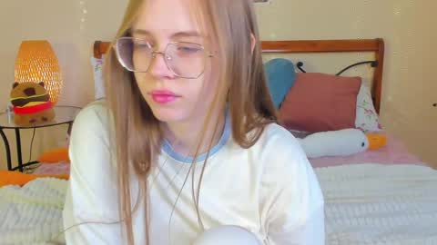 Snapshot of miya_soft chatting on 06-08-26, 01:28 Miya online show from 06-08-26, 01:28