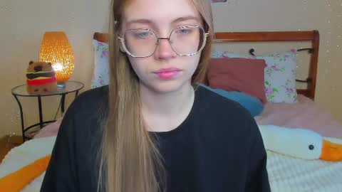Snapshot of miya_soft chatting on 06-14-26, 02:24 Miya online show from 06-14-26, 02:24