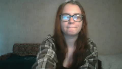 Snapshot of miyabe chatting on 12-30-24, 10:21 Milana online show from 12-30-24, 10:21