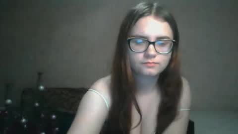 Snapshot of miyabe chatting on 02-03-25, 04:10 Milana online show from 02-03-25, 04:10