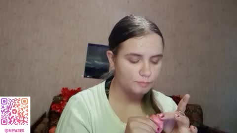 Snapshot of miyabe chatting on 10-21-25, 01:34 Milana online show from 10-21-25, 01:34