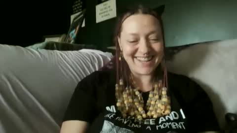 miztrezk online show from 02-24-26, 06:06