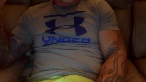 Snapshot of mjg175 chatting on 12-22-24, 10:15 SexyRed online show from 12-22-24, 10:15