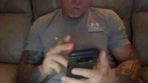 Snapshot of mjg175 chatting on 01-15-25, 10:02 SexyRed online show from 01-15-25, 10:02