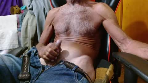 Snapshot of mjmadurengue chatting on 12-23-24, 06:27 Mario jose online show from 12-23-24, 06:27