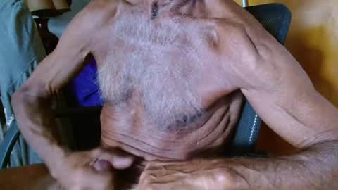 Snapshot of mjmadurengue chatting on 02-06-25, 08:45 Mario jose online show from 02-06-25, 08:45