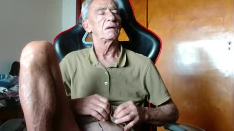 Snapshot of mjmadurengue chatting on 07-12-26, 06:10 Mario jose online show from 07-12-26, 06:10