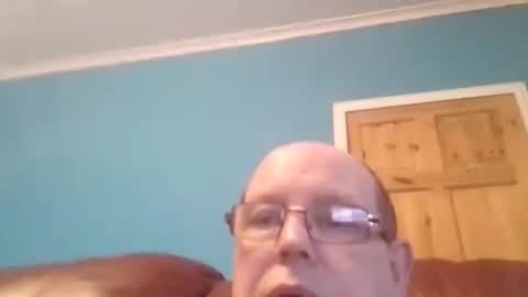 Leather Pants online show from 11-09-25, 04:05