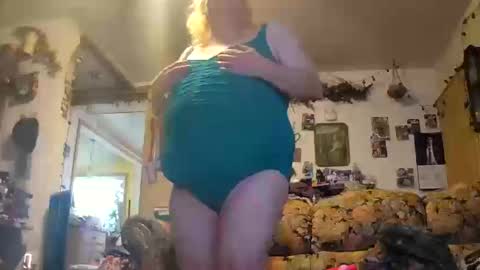 Mmcdonoughm online show from 10-17-25, 10:12