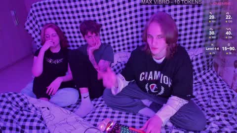 Tim and Lisa  Simon and Luna online show from 02-06-25, 05:09