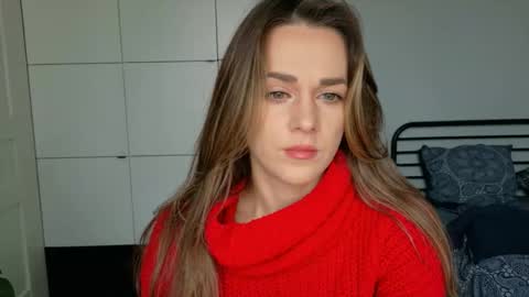 mmminnie online show from 12-18-25, 11:05