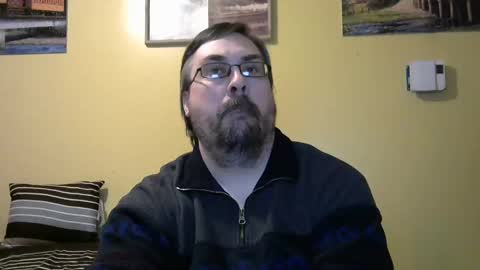 Snapshot of mmr45 chatting on 01-14-25, 05:19 mmr45 online show from 01-14-25, 05:19