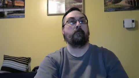 Snapshot of mmr45 chatting on 02-05-25, 10:33 mmr45 online show from 02-05-25, 10:33