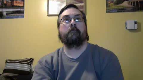 Snapshot of mmr45 chatting on 02-10-25, 05:14 mmr45 online show from 02-10-25, 05:14