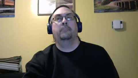 Snapshot of mmr45 chatting on 03-03-25, 04:47 mmr45 online show from 03-03-25, 04:47