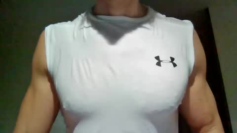 Snapshot of mmuscularman chatting on 02-17-25, 06:20 mmuscularman online show from 02-17-25, 06:20