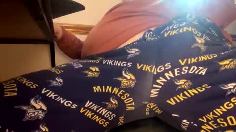 mnguy19726969 online show from 01-09-26, 05:04