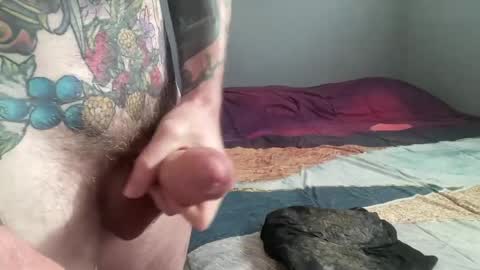 Snapshot of mntuila chatting on 05-15-26, 01:29 MNTuiLa online show from 05-15-26, 01:29