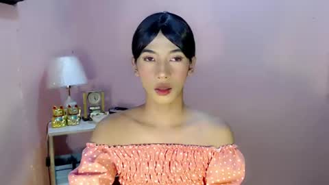 Snapshot of mocha_locca chatting on 01-01-25, 01:27 Mocha Locca online show from 01-01-25, 01:27