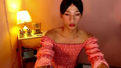 Snapshot of mocha_locca chatting on 01-04-25, 01:21 Mocha Locca online show from 01-04-25, 01:21