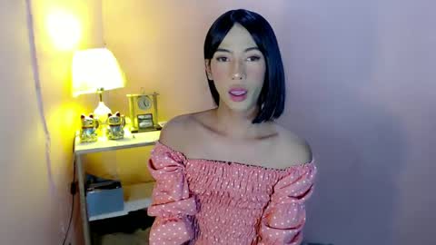 Snapshot of mocha_locca chatting on 01-05-25, 01:47 Mocha Locca online show from 01-05-25, 01:47