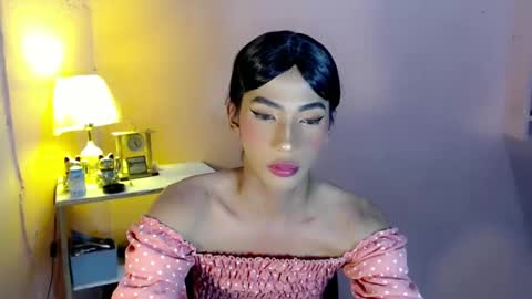 Snapshot of mocha_locca chatting on 01-05-25, 10:50 Mocha Locca online show from 01-05-25, 10:50