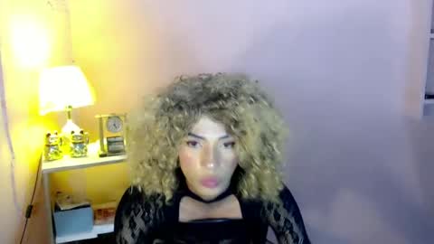 Snapshot of mocha_locca chatting on 01-09-25, 08:55 Mocha Locca online show from 01-09-25, 08:55
